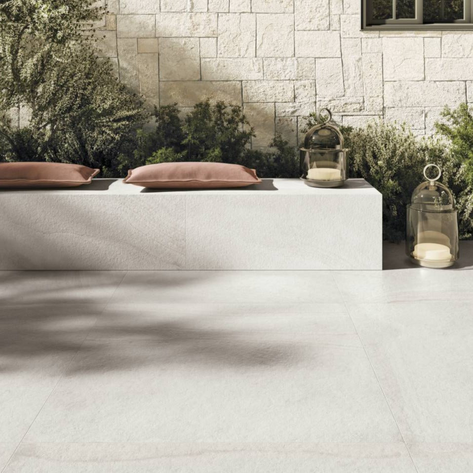 OUT Natural stone look