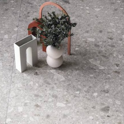 OUT Natural stone look